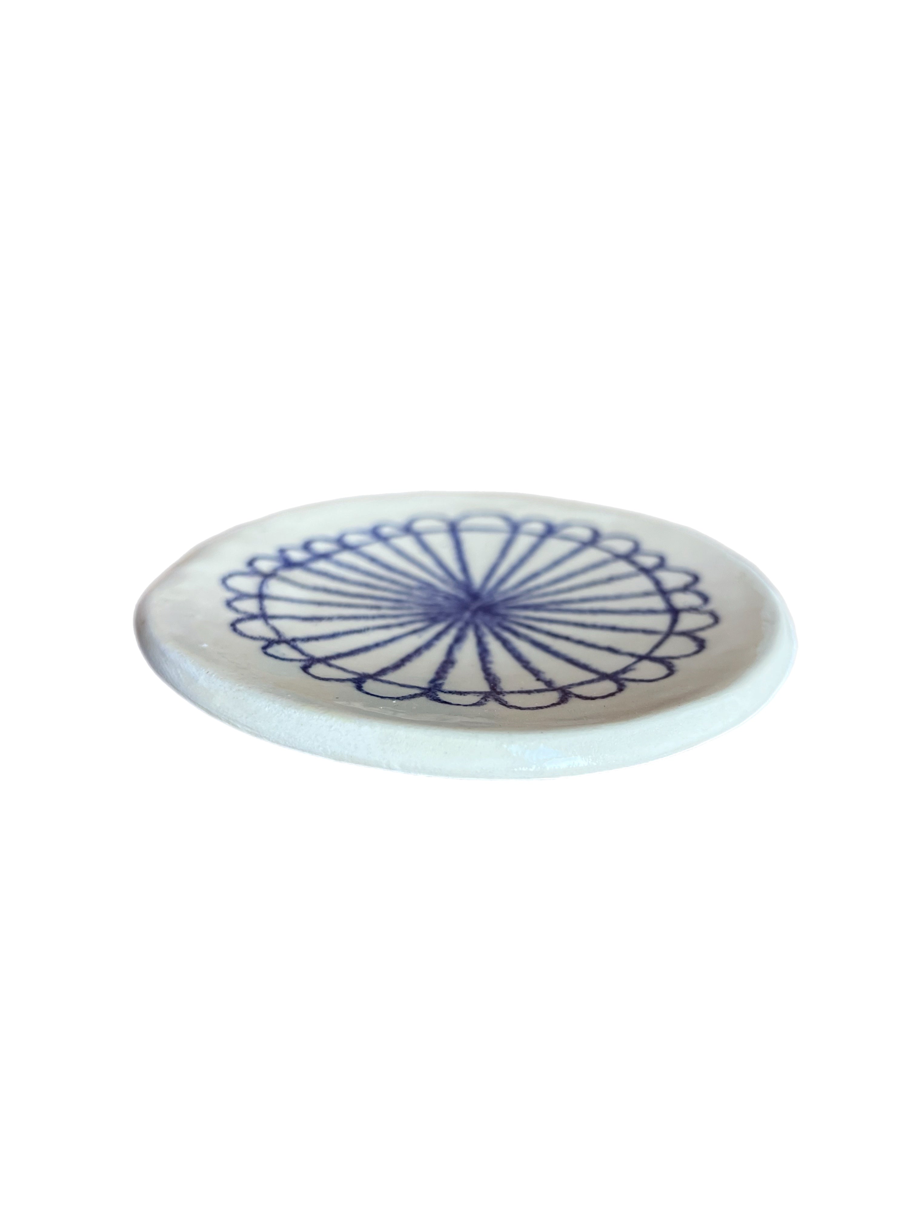 Ceramic pin wheel dish