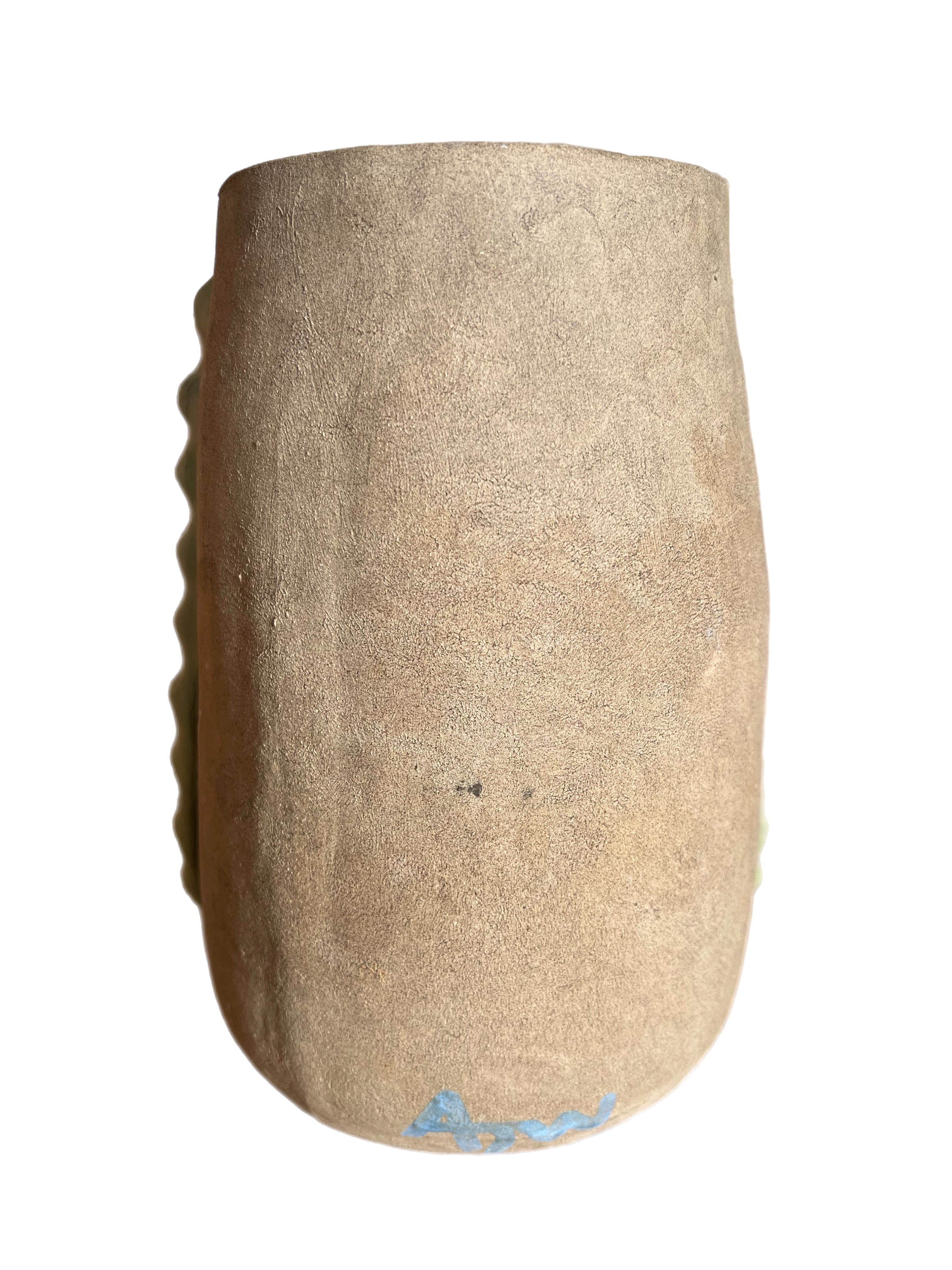 Face pot