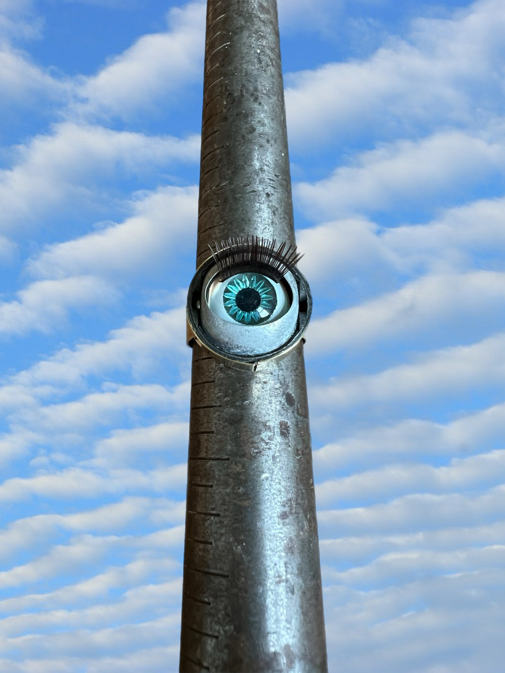 Eye ring