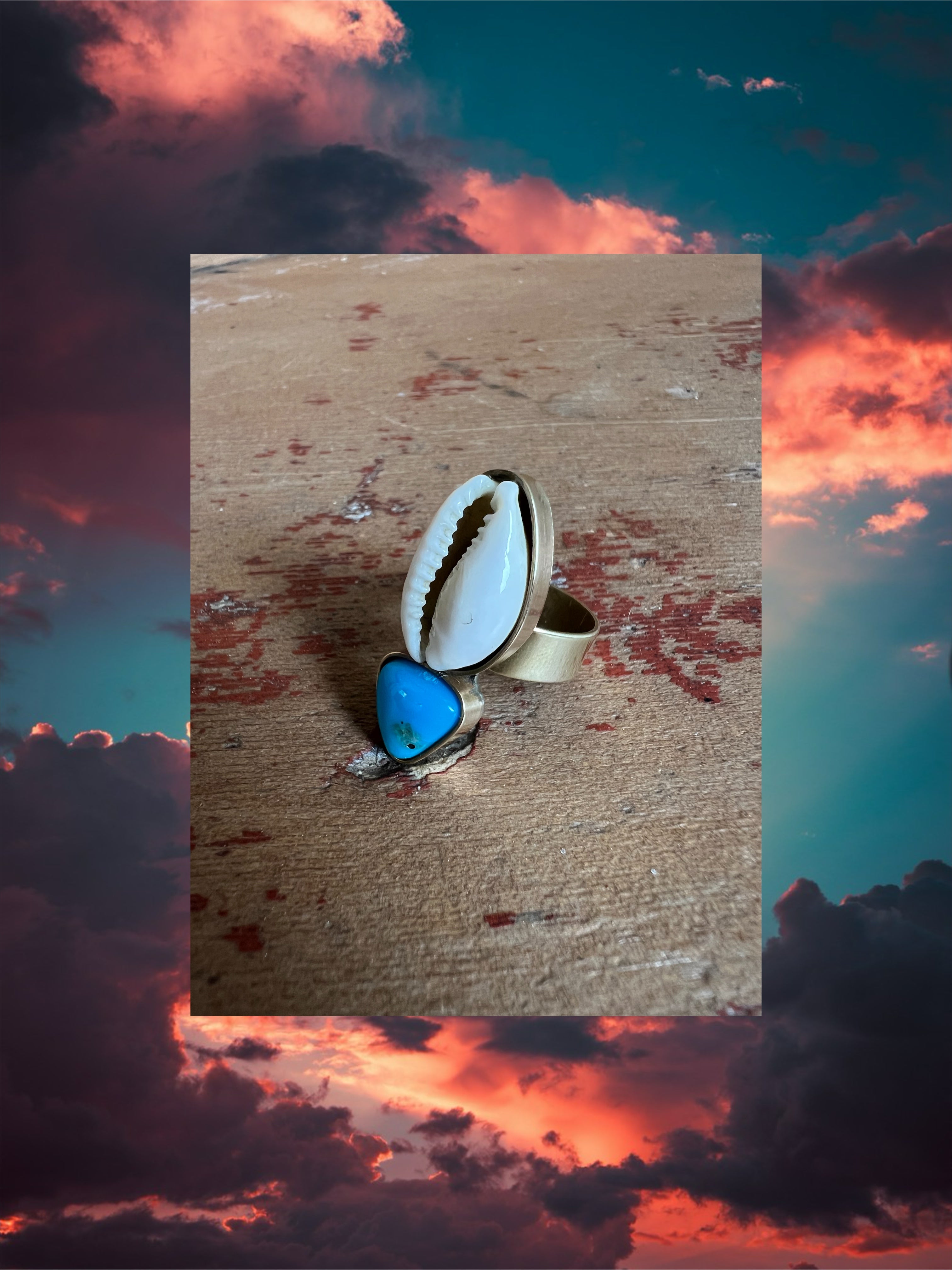 Turquoise/ shell ring