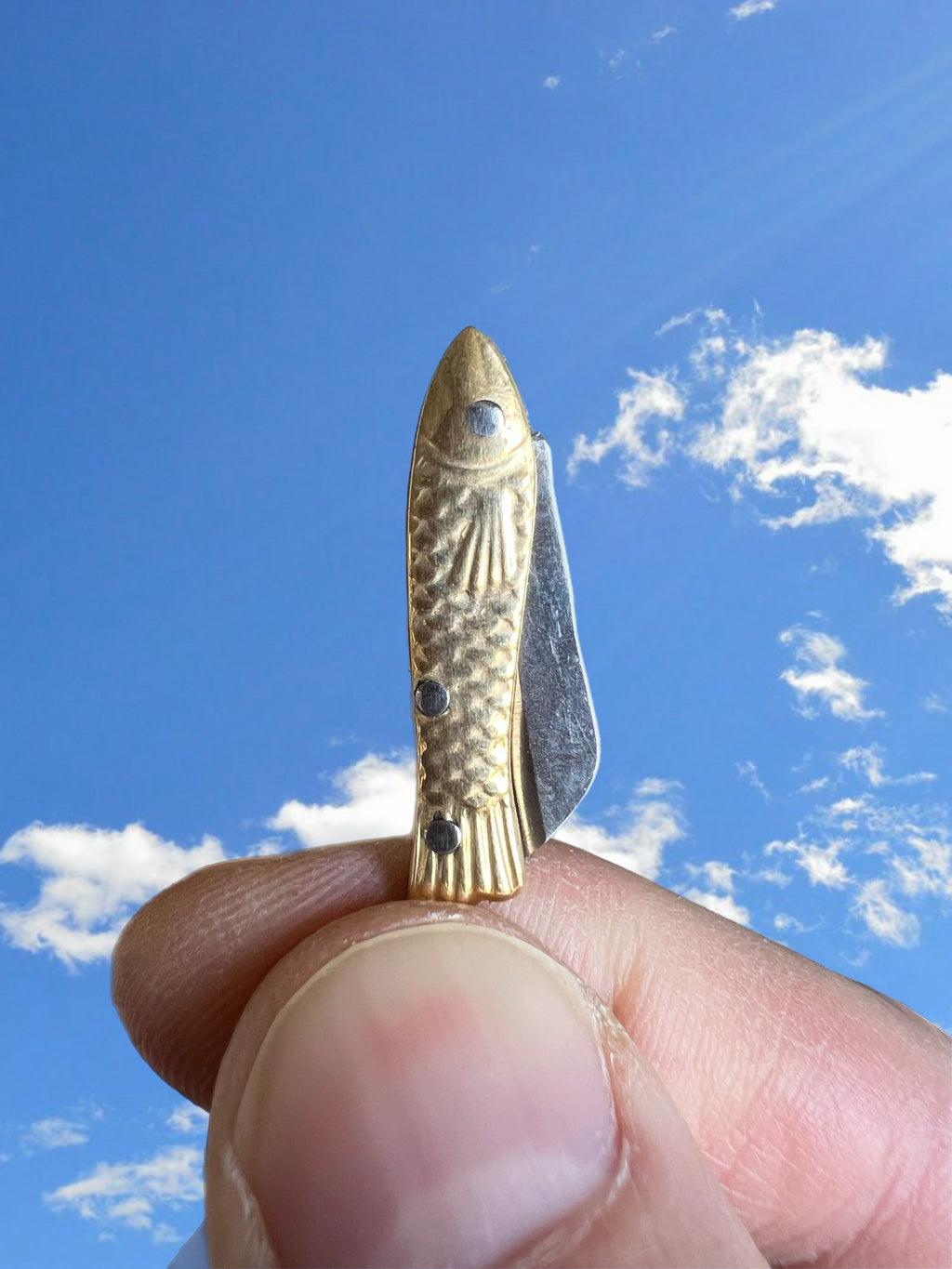 Little fish knife necklace