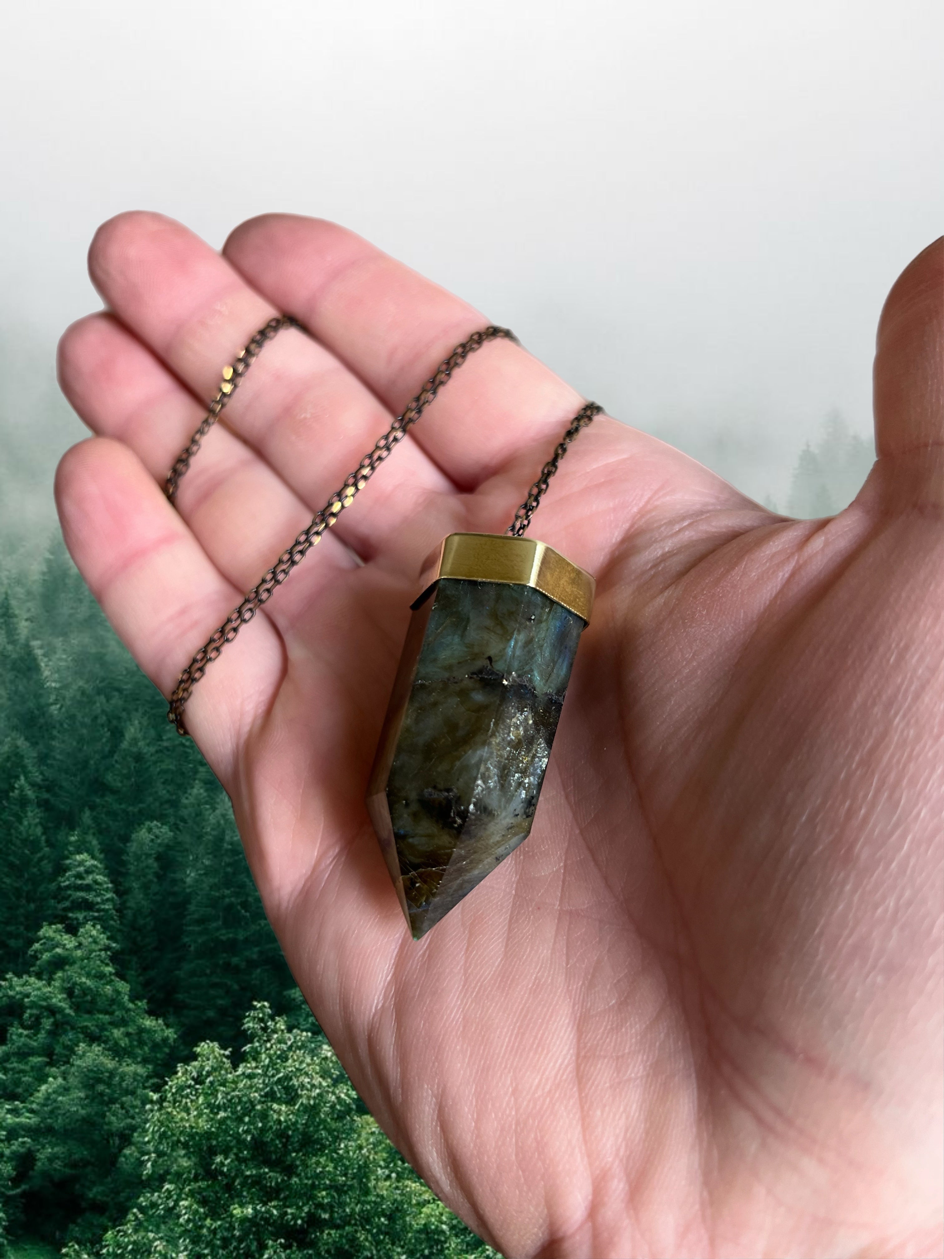 Labradorite pendant necklace
