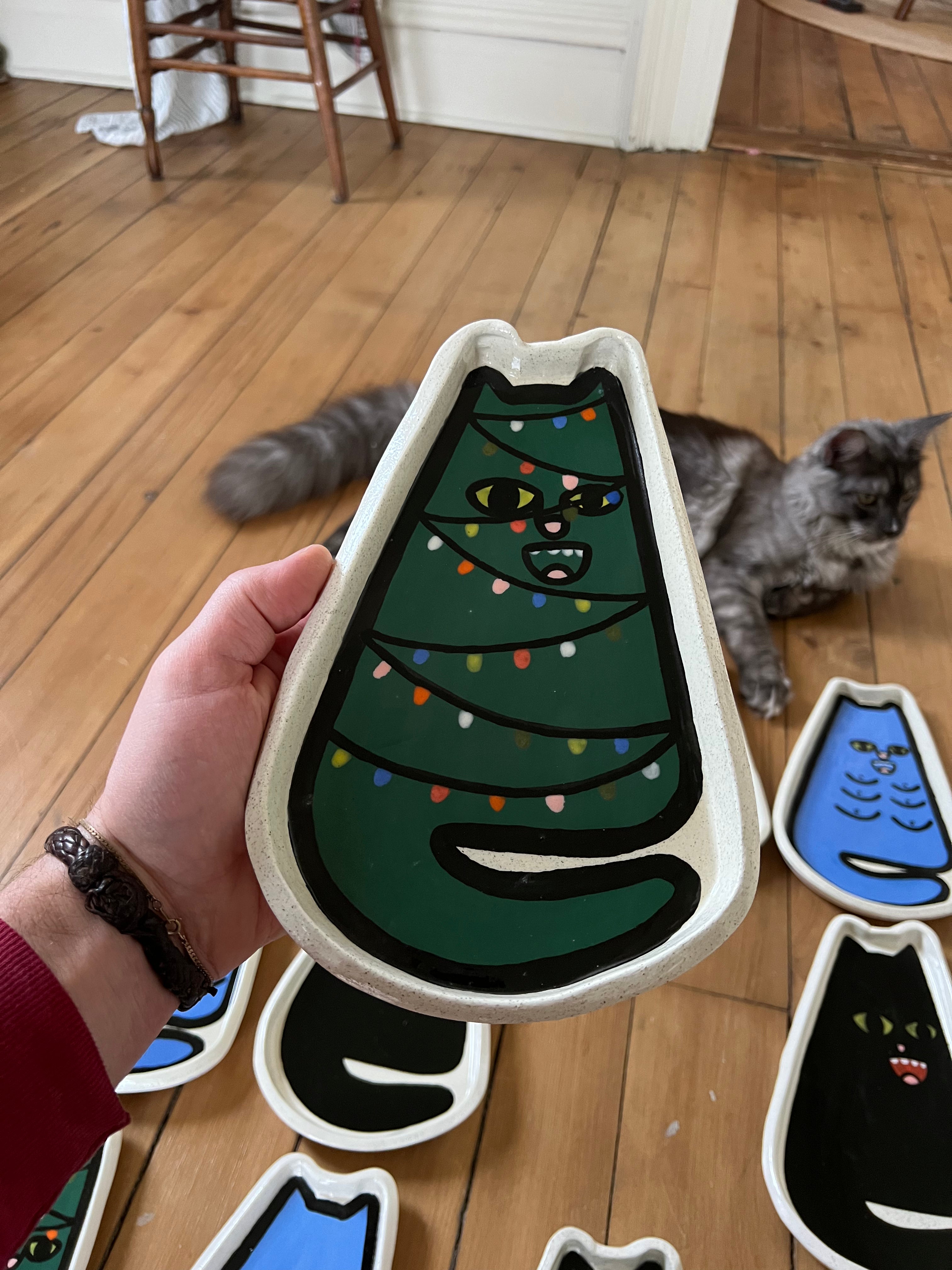 Christmas tree kitty